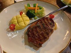 -SISTERS BAR RESTAURANT川意酒馆(嘉善老市H楼店)