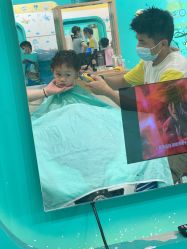 -爆米花儿童美发乐园