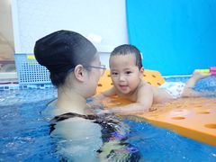 -龙格亲子游泳·水育早教运动中心(龙湾天街店)