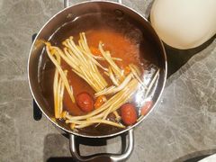 -德天肥牛海鲜火锅(城西银泰店)