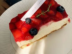 草莓提拉米苏-洪小鹏生活美学馆(领SHOW天地店)