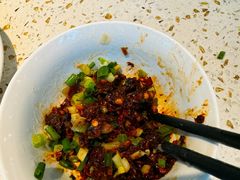 -苗伯妈酸汤火锅