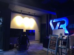 -VR间客漫虚拟现实体验馆(汉街店)