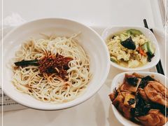 -浦东图书馆读者餐厅