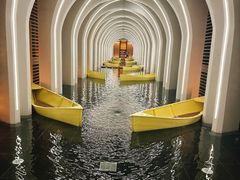 -涨巢·潮玩水疗局
