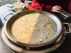 -老来福·非遗酸汤兔(凯旋路店)