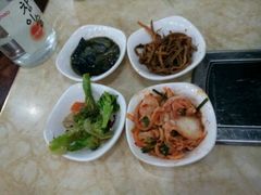 开胃小菜-郑阿姨的家·이모네·韩料&烤肉(武川路店)