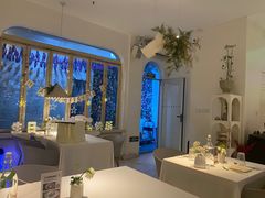 -春树下·树屋花房西餐厅(罍街AS1980店)