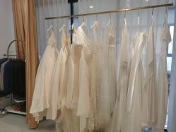 点击看大图 -GODDESS WHITE婚纱礼服(鹏城动力大厦店)