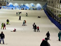 -乔波室内滑雪场