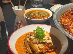 -麻六记(凤凰汇店)