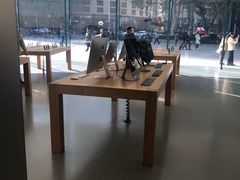 -Apple零售店(新街口店)