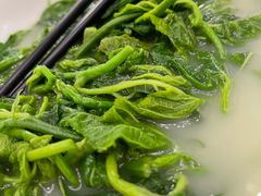 上汤桑叶苗-五谷芳乳鸽王(海景店)