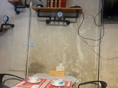 -李双猪·小龙虾·烧烤·羊肉煲(乐山店)