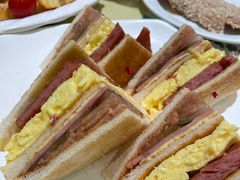 公司三文治-香港新发烧腊茶餐厅(春风店)