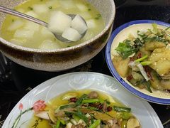 -醉美云南·云南菜主题餐厅(昆明站北京路双龙商场店)