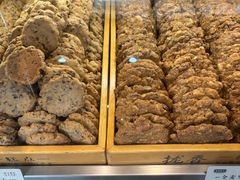 -拢香糕点(万达店)
