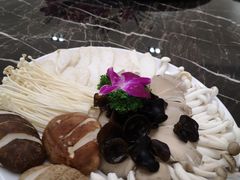 -秦宝雪花牛肉养生火锅(大兴九臻店)