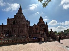 -一寨两国风景区