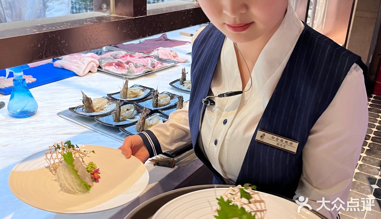 感受烟火气十足的花式铁板烧表演🔥