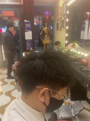 -东方先生国潮男士理发馆