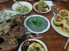 -宝瑞门钉肉饼店