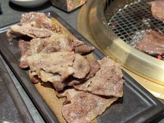 -铭牛烧肉·和牛海鲜自助(高新月牙湖店)
