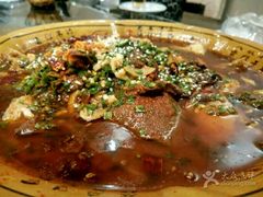 -挂旗柴锅鸡(蚌山区嘉年华店)