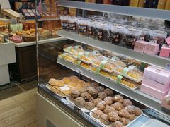 面包甜点陈列柜-TOUCH泰奇(奉贤宝龙城市广场店)
