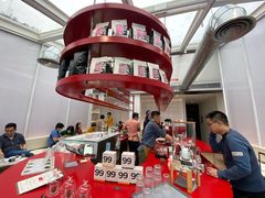 -UNI UNI(环亚凯瑟琳店)