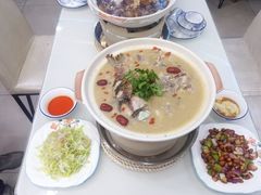 -清真磊磊烧烤老店(饮虎池街34号店)