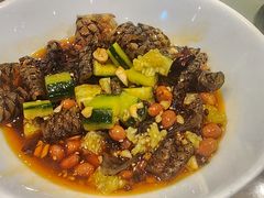 -黄泥岗·地道湖北菜(奥特莱斯店)