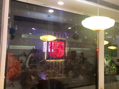 -毛辣果·贵州红酸汤牛肉火锅(西单店)