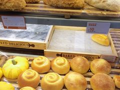 小巨蛋-BreadTalk面包新语·烘焙蛋糕(中华广场店)