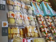零售区-面包新语(龙湖·西宸天街店)