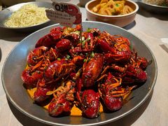 -巴厘龙虾·榜首油焖大虾(音乐学院·沿江酒馆店)
