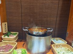 -独食火锅·半米屋台(直营总店)