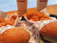 -The Habit Burger Grill 哈比特汉堡(复兴soho店)