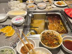 -海底捞火锅(新松江路店)