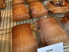 -VERIE BAKEHOUSE