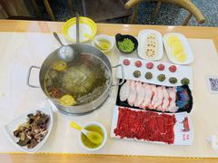 -牛缘村·贵州黄牛肉火锅(西善桥店)