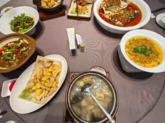 -香山湖家家宴(中山陵店)