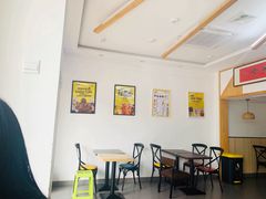 大堂-MOMO冰品·生巧汤圆(红桥店)