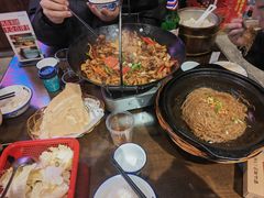 -富正毅三下锅·湘西韵味(天门山索道店)