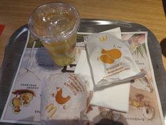 -麦当劳(杭州西湖银泰百货店)