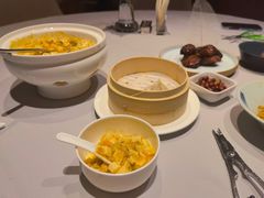 蟹粉豆腐-屋里厢上海菜馆