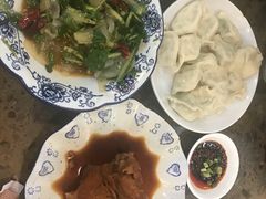 -周家大连水饺(美专校街店)