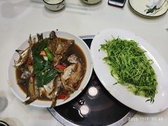 -鑫悦楼煎蟹·16年海鲜大排档