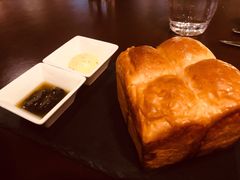 餐前面包-北京华彬费尔蒙酒店·刃餐厅