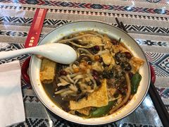 -丽丽三鲜螺蛳粉(田林路店)